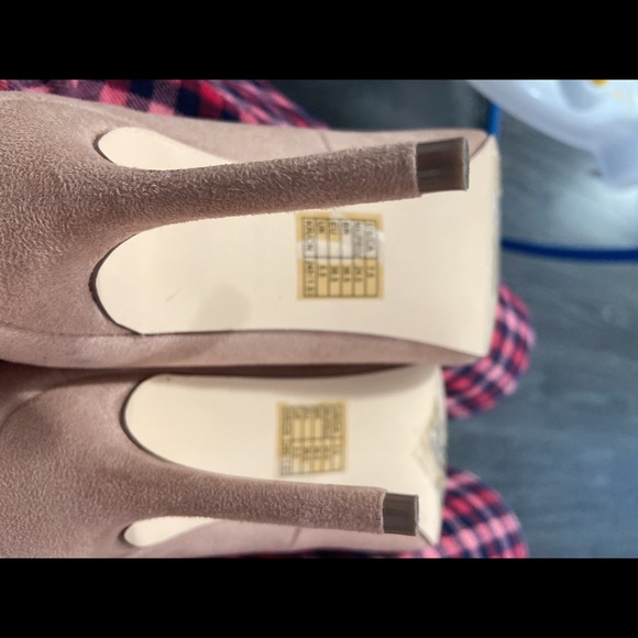 Forever 21 shoes - Picture 4 of 5